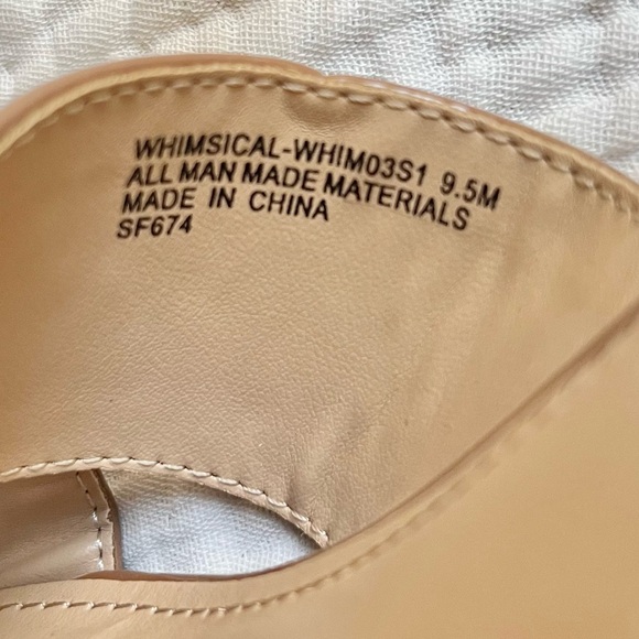 Steve Madden | NWOT Tan Nude Patent Leather Platform Ankle Strap Whimsical Heels - Picture 8 of 9